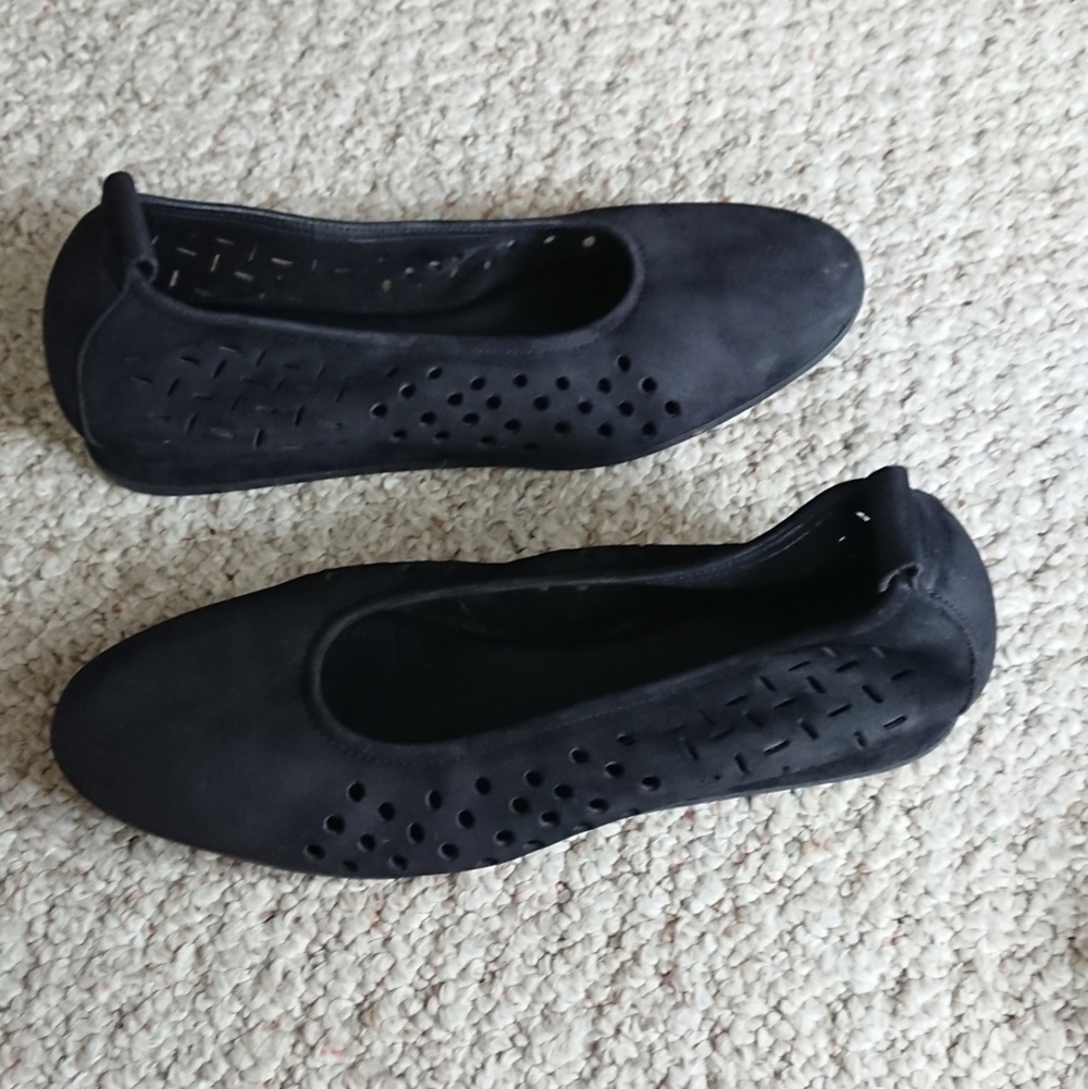 Arche The Lilly Slip-On Shoes in black size 10
